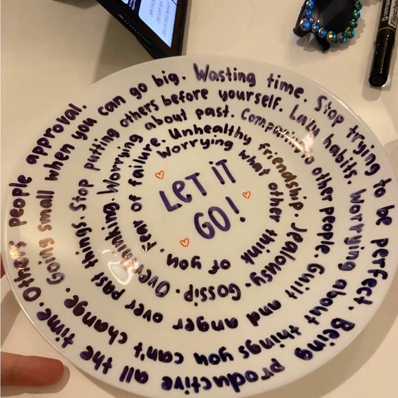 Let It Go Kit 🩶🖤 - Picture 4 of 7